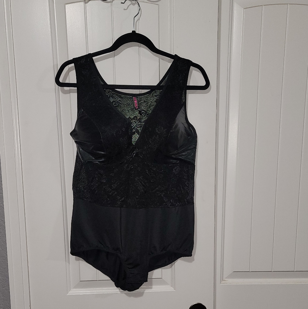 Just One bodysuit. Size 3x